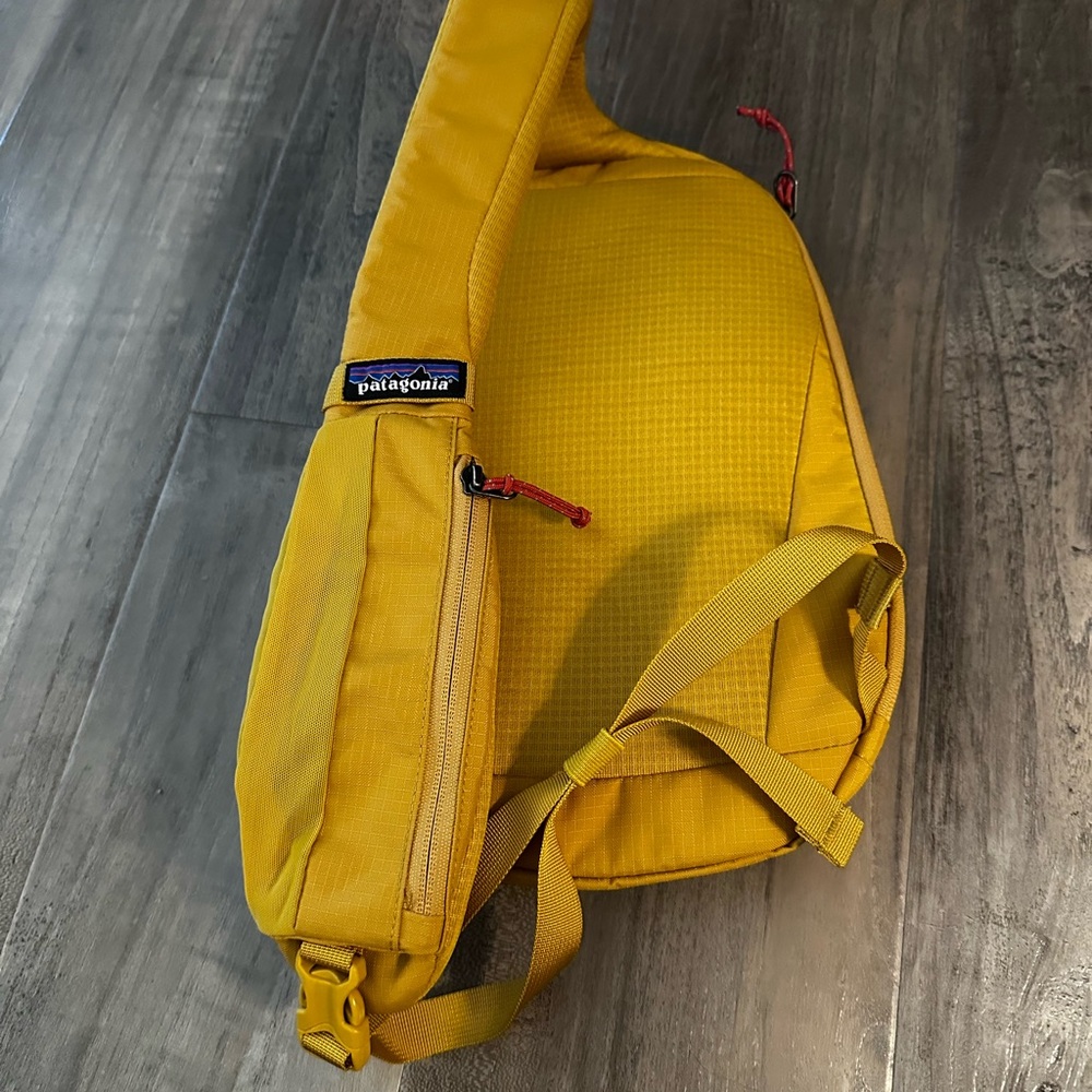 Patagonia Men's Belt Bag in Yellow and Blue - Picture 2 of 4